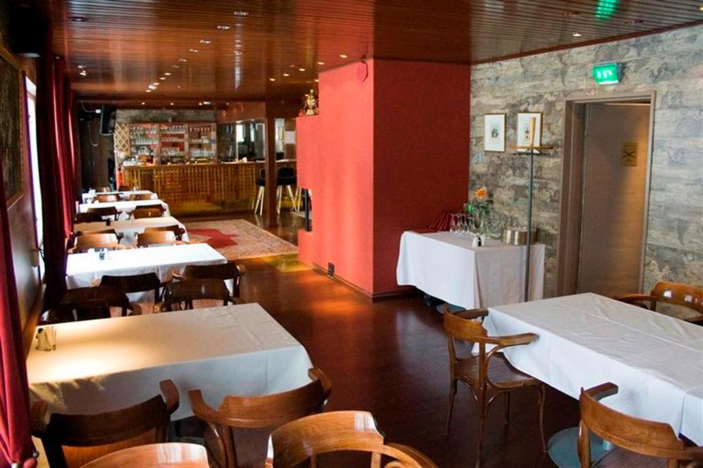 Hotel Laatokan Portti Parikkala Exteriér fotografie